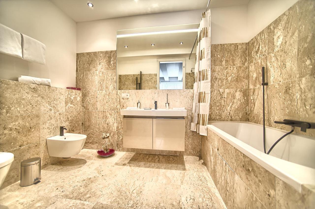 Exclusive 2 Bedroom Apartment Old Town - 2 Baths, Balcony And View - By Prague City Apartments Екстер'єр фото