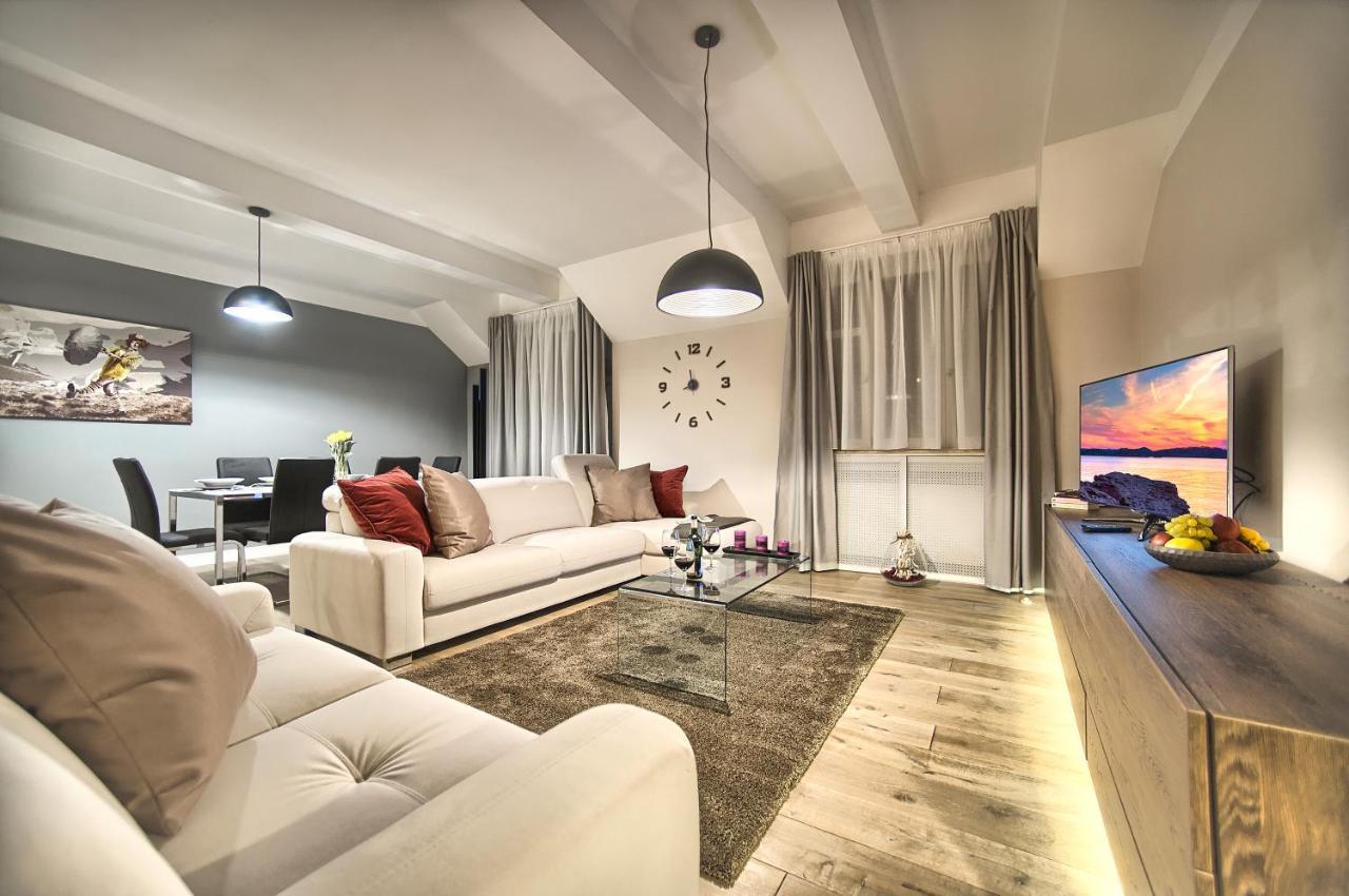 Exclusive 2 Bedroom Apartment Old Town - 2 Baths, Balcony And View - By Prague City Apartments Екстер'єр фото